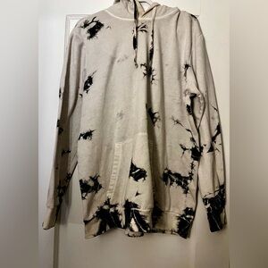 Size Large Tie-Dye Hoodie